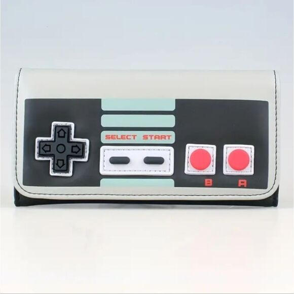 Nintendo Controller Wallet - Picture 1 of 4